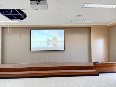 รับติดตั้งโปรเจคเตอร์ห้องประชุม